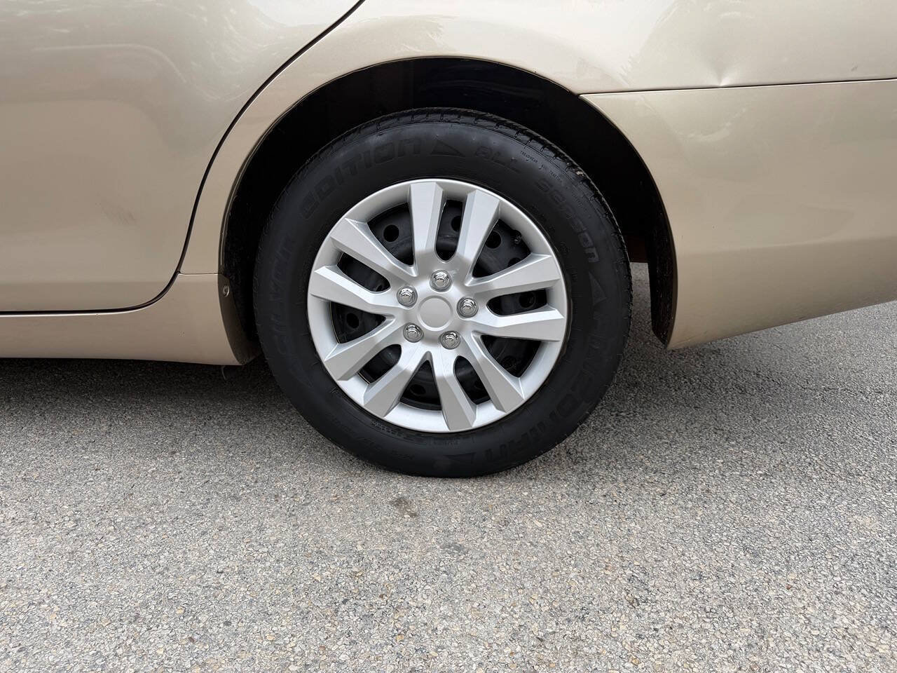 Used 2009 Toyota Camry LE FWD image 28