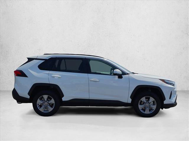 Used 2025 Toyota RAV4 XLE FWD image 4