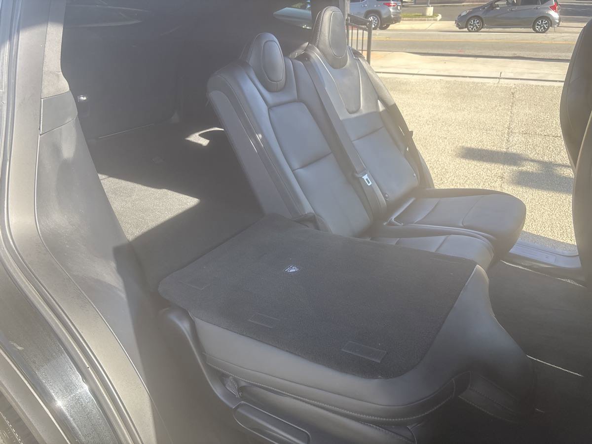 Used 2018 Tesla Model X 75D image 24