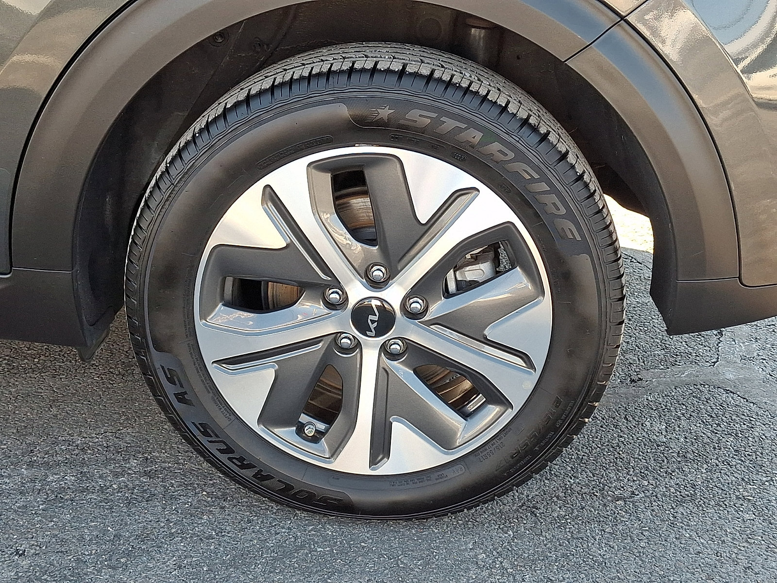 Certified 2022 Kia Niro EX image 8