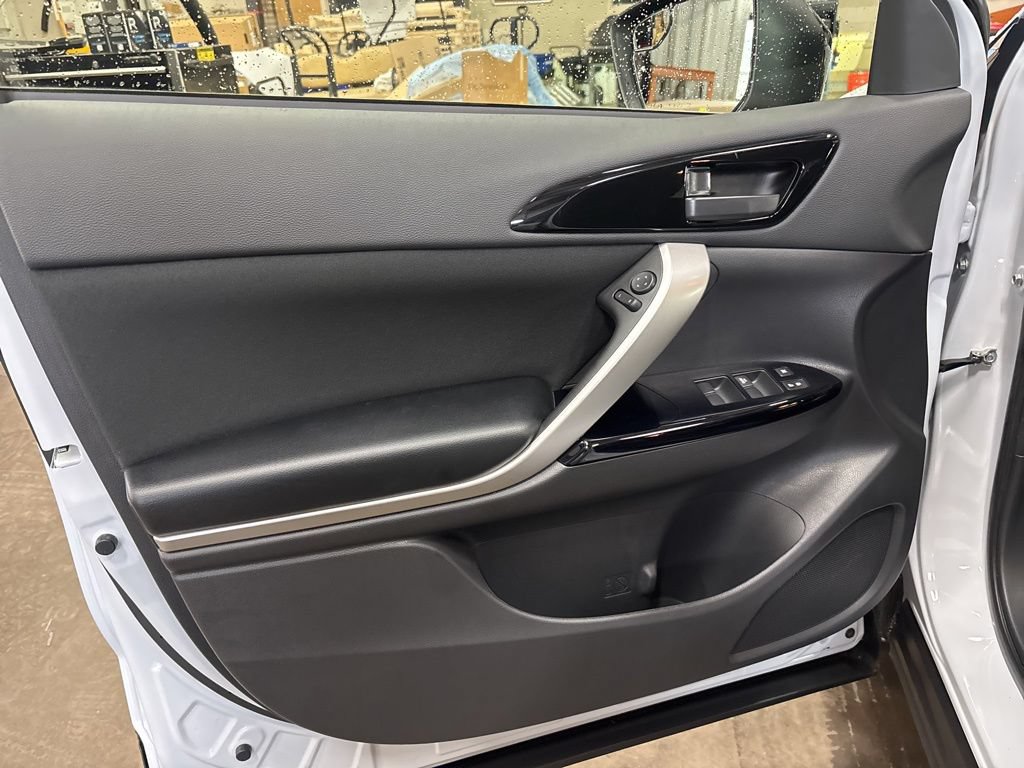 Used 2024 Mitsubishi Eclipse Cross LE AWD/4WD image 20
