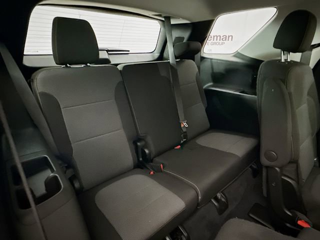 Used 2021 Chevrolet Traverse LT image 28