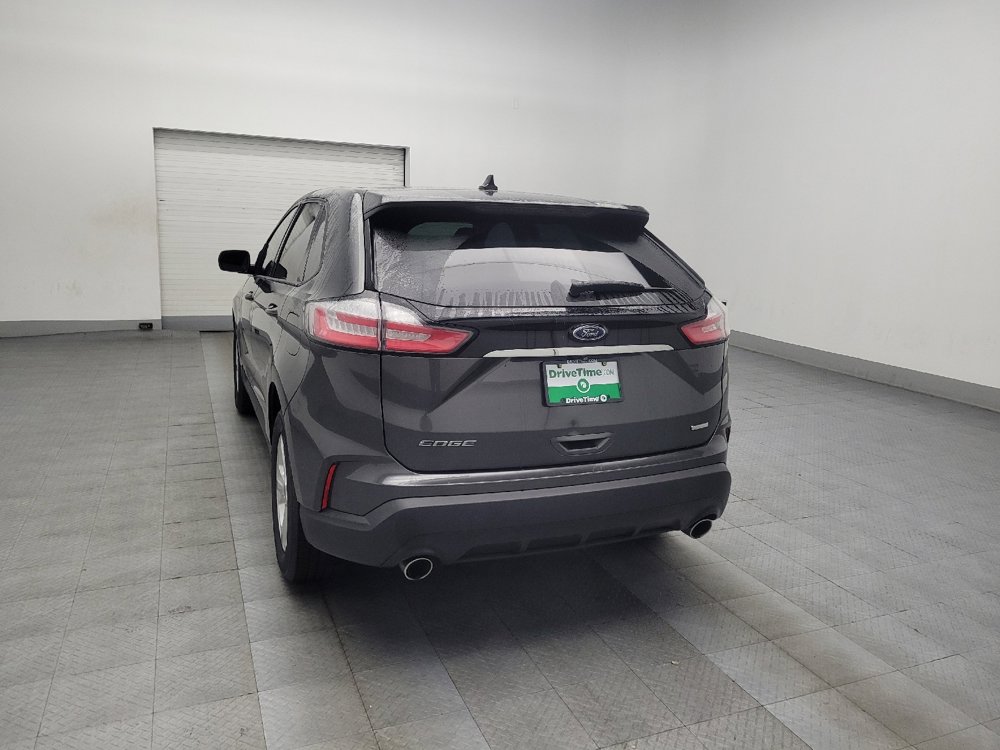 Used 2019 Ford Edge SE image 5