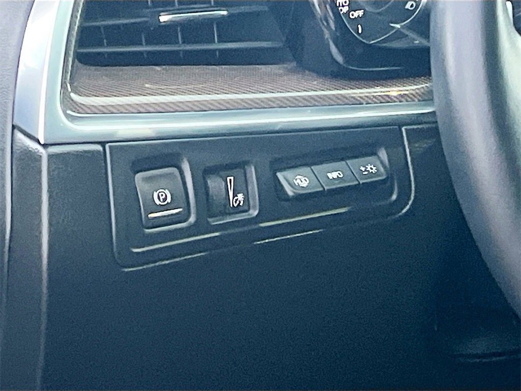 Used 2024 Cadillac XT5 Sportv w/ Platinum Package image 10