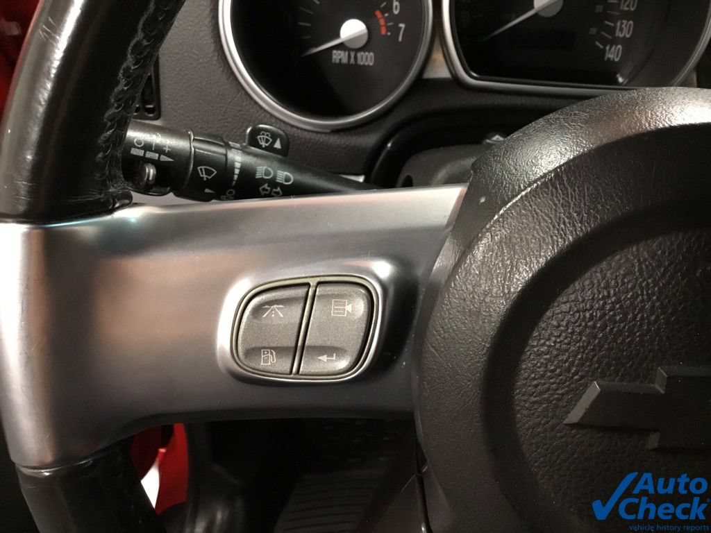 Used 2005 Chevrolet SSR w/ Preferred Equipment Group RWD image 43