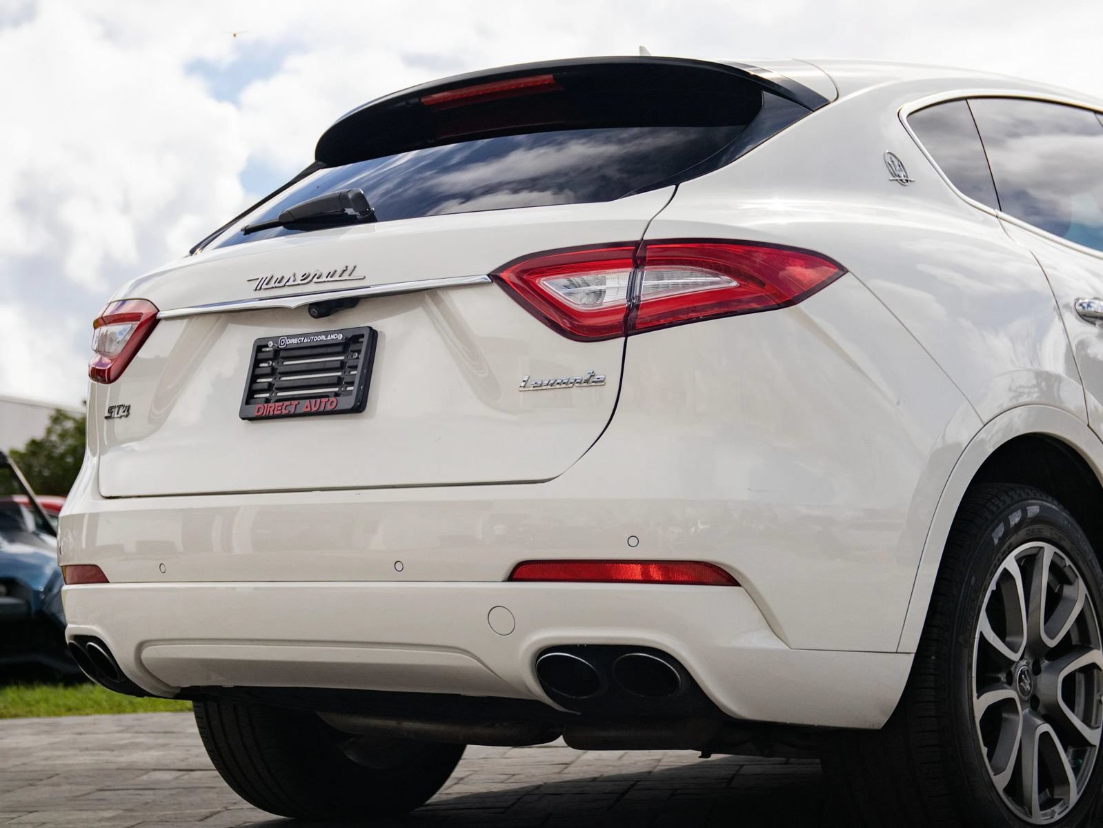 Used 2020 Maserati Levante S AWD/4WD image 12