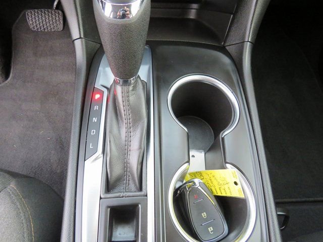 Used 2021 Chevrolet Equinox LT image 23