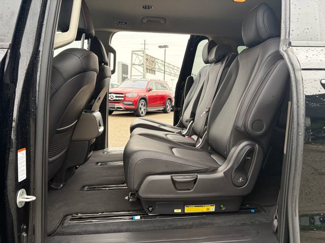 Certified 2026 Kia Carnival FWD image 8