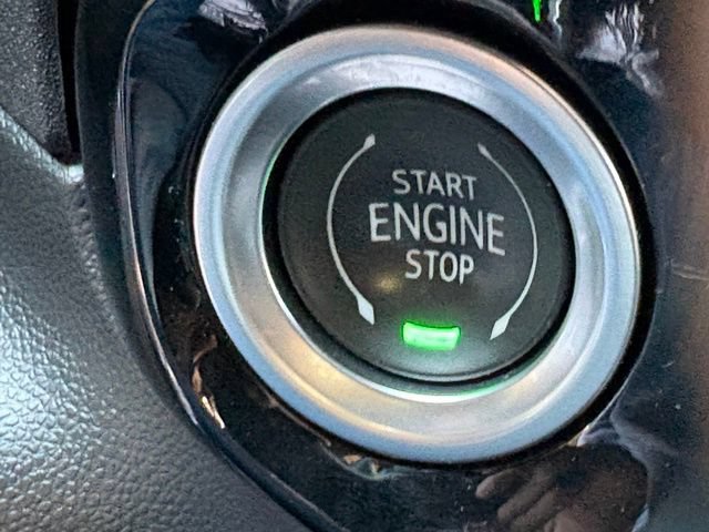Used 2023 Chevrolet Silverado 1500 ZR2 w/ Technology Package AWD/4WD image 29