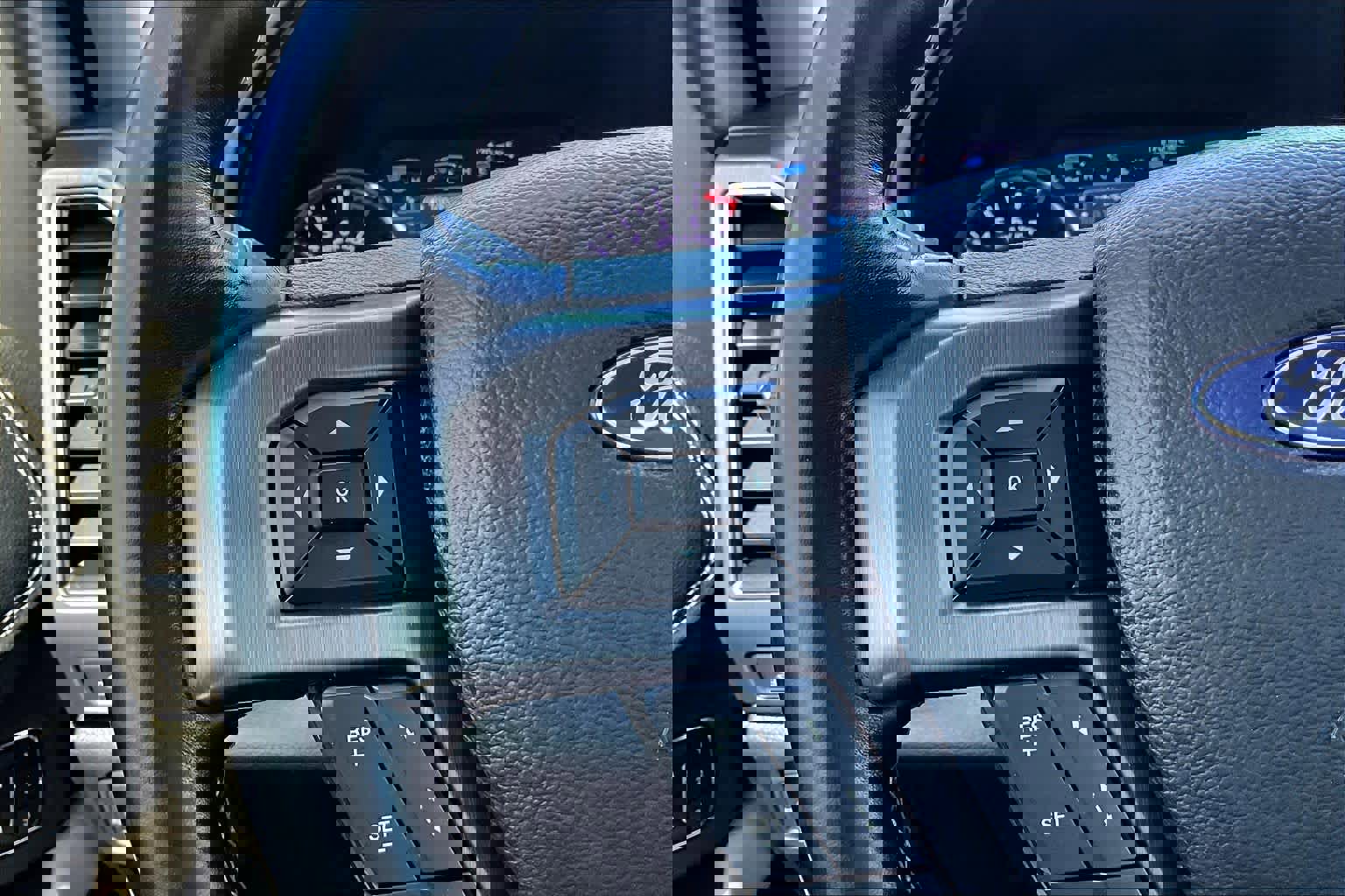 Used 2019 Ford Expedition Max Platinum RWD image 24