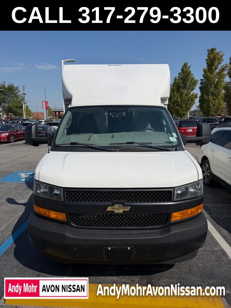 Used 2023 Chevrolet Express 3500 w/ Power Convenience Package RWD image 2