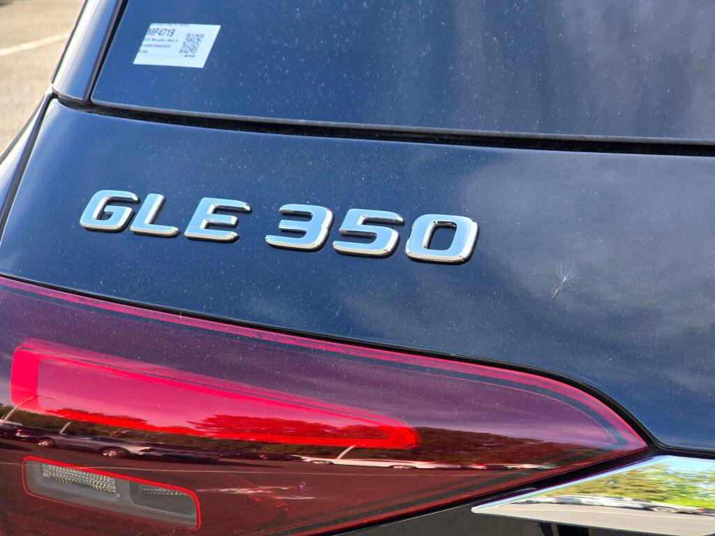 Used 2024 Mercedes-Benz GLE 350 4MATIC w/ 3rd Row Seat Package image 31
