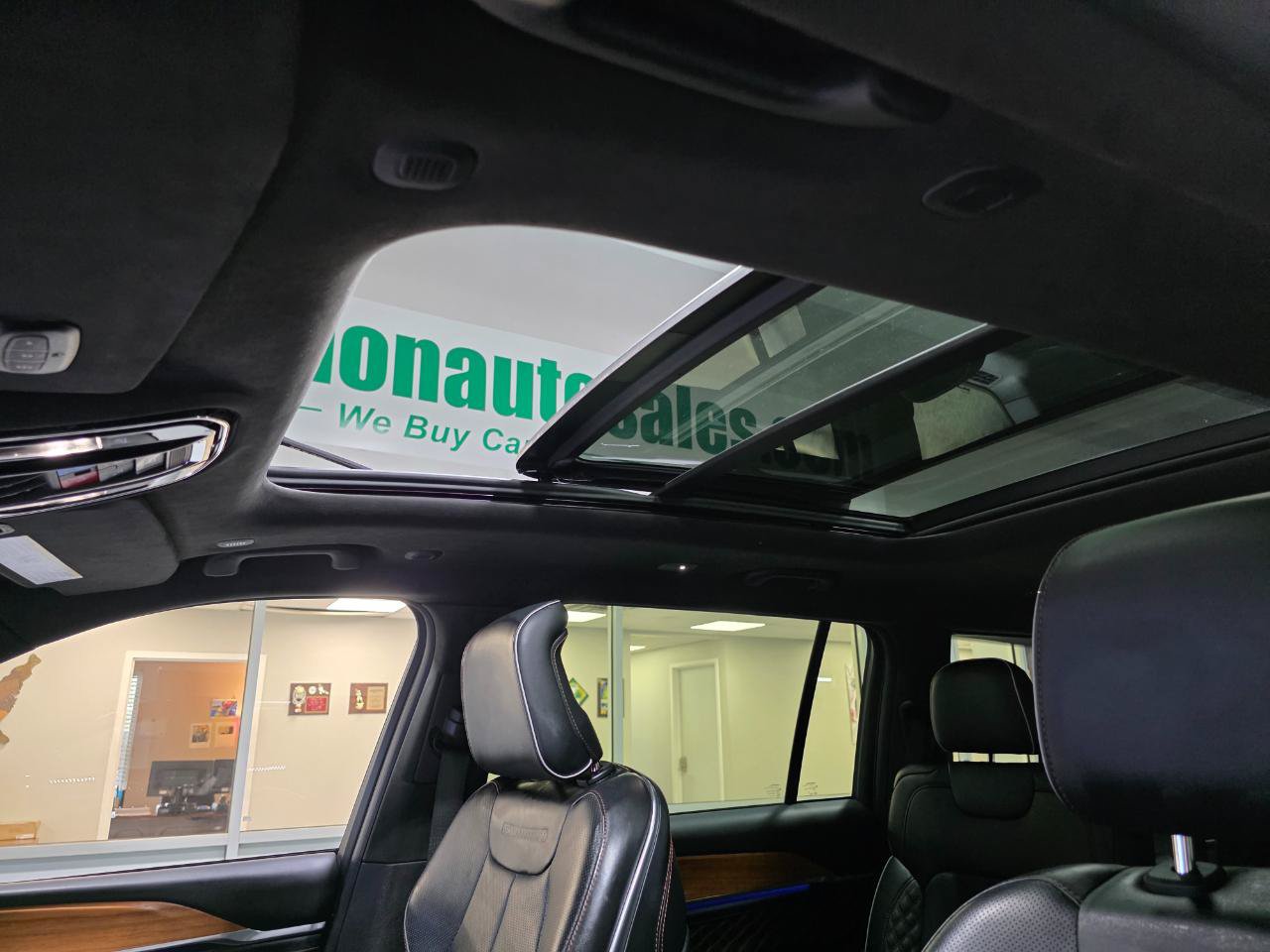 Used 2023 Jeep Grand Cherokee L Summit AWD/4WD image 50