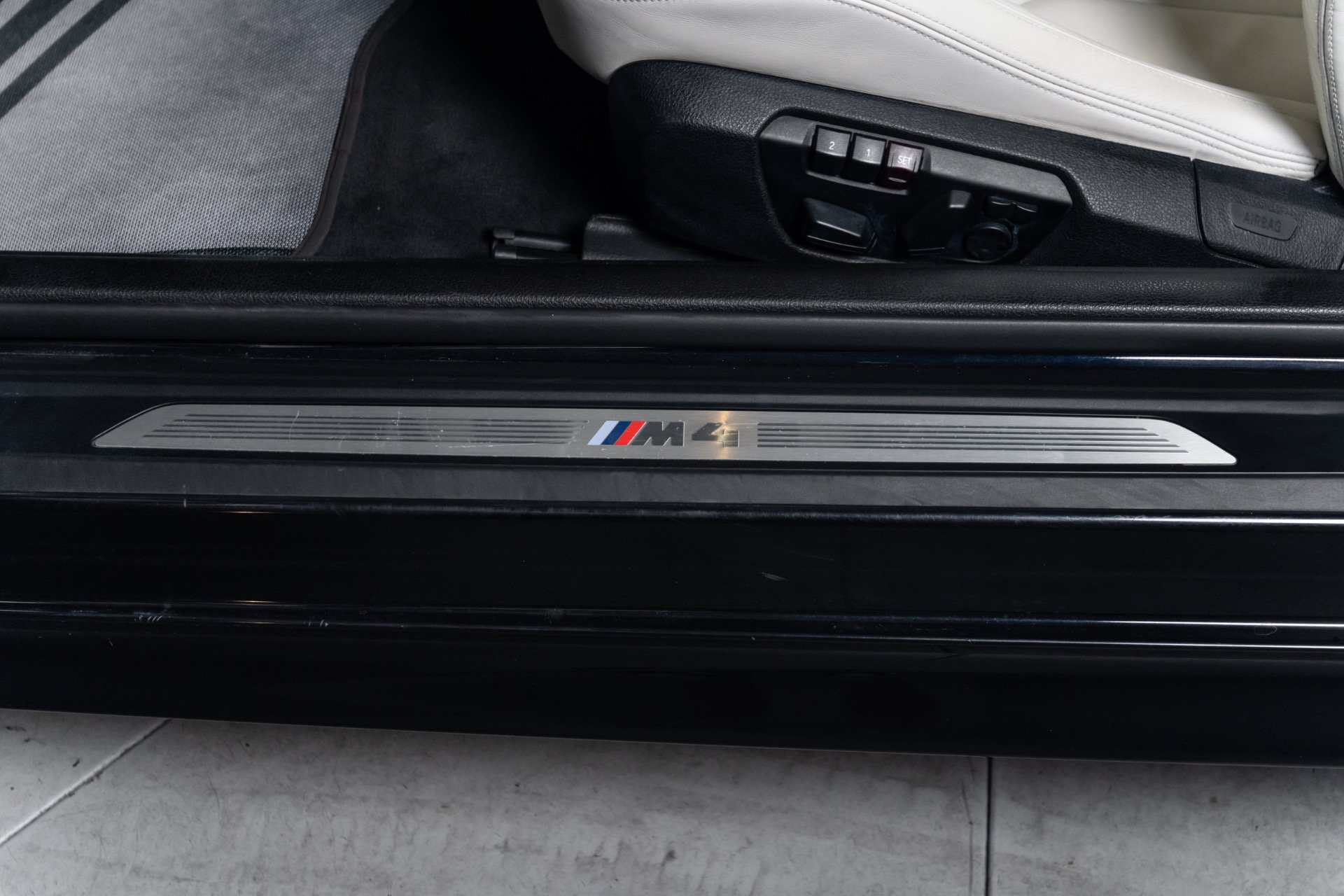 Used 2015 BMW M4 Coupe RWD image 20