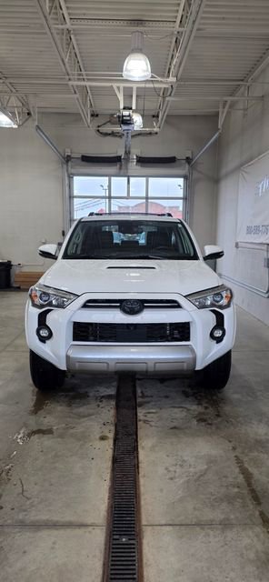 Used 2023 Toyota 4Runner TRD Off-Road Premium image 10