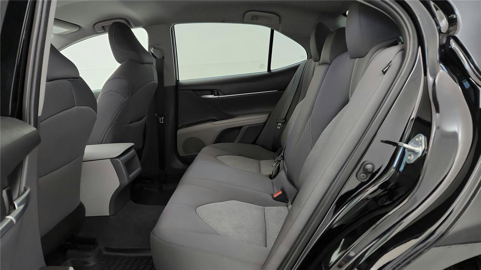 Used 2023 Toyota Camry LE FWD image 21