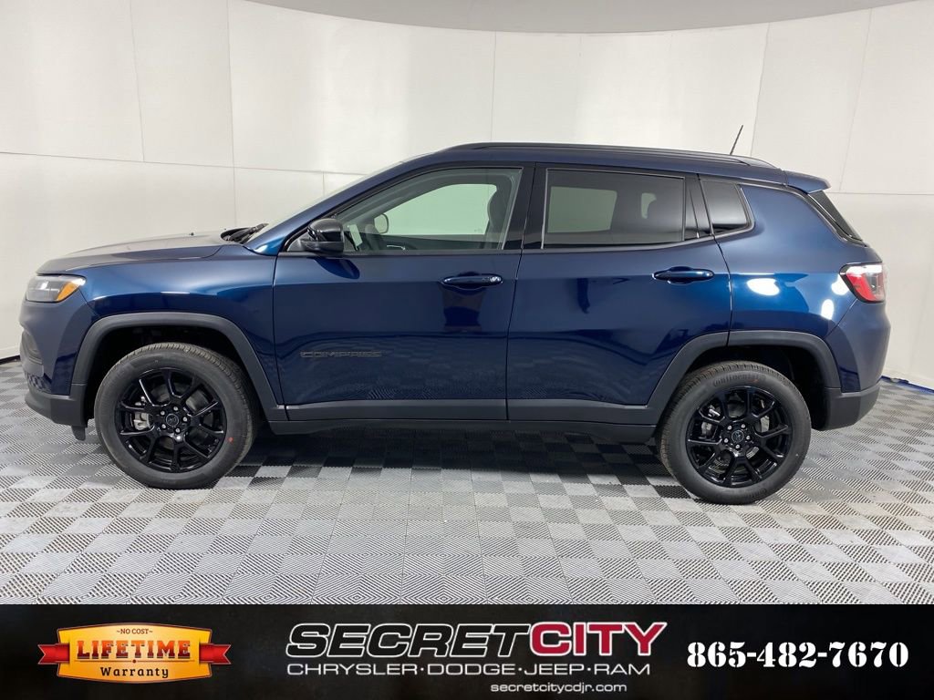 New 2026 Jeep Compass Latitude image 4