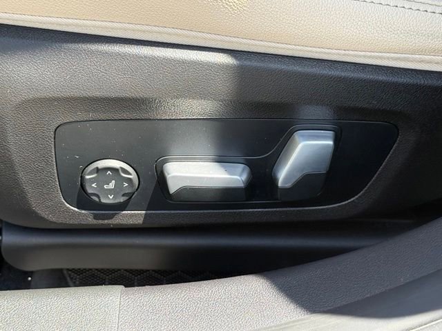 Certified 2023 BMW 330i Sedan w/ Convenience Package RWD image 20