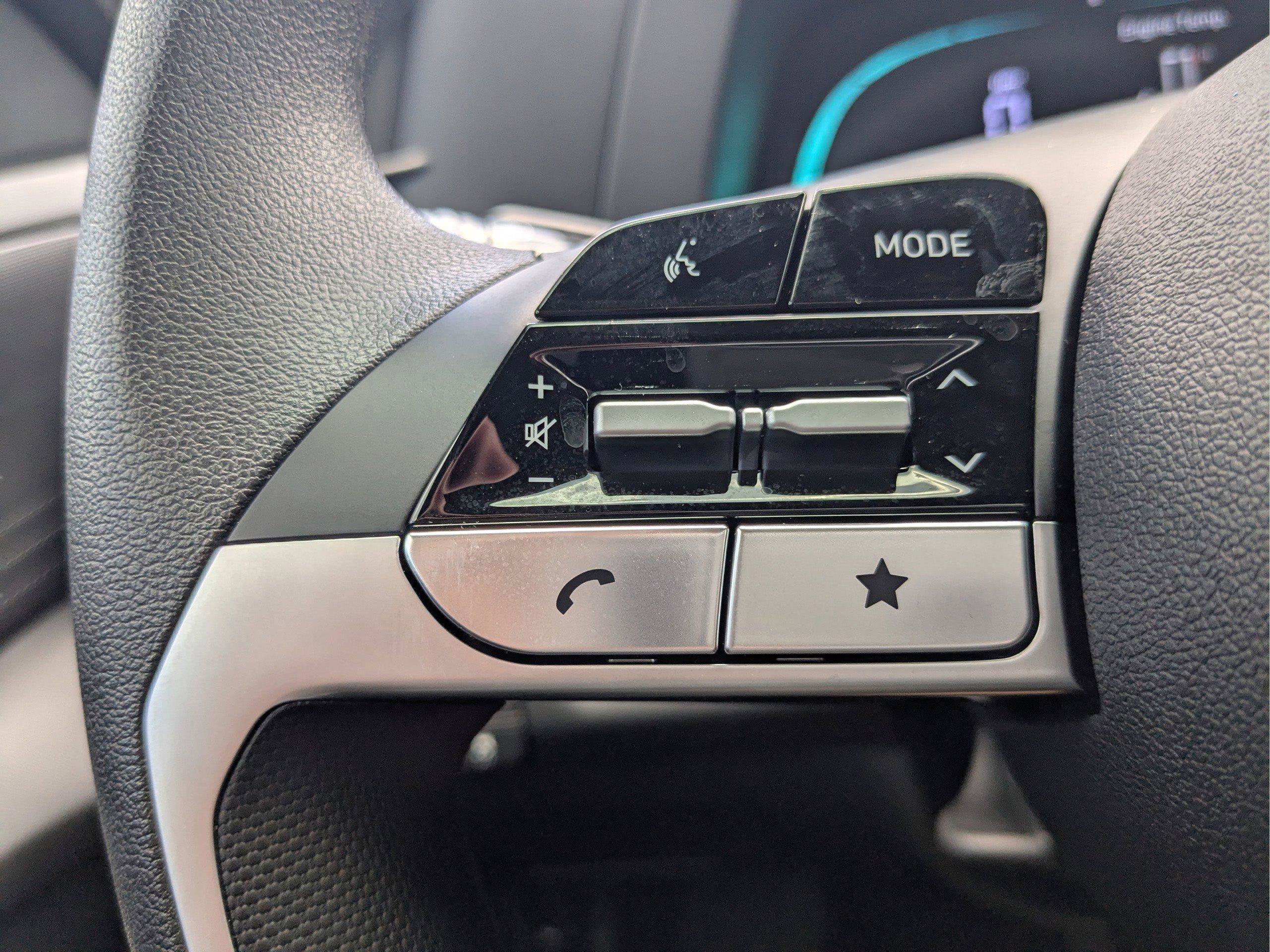 New 2025 Hyundai Elantra Hybrid FWD image 12