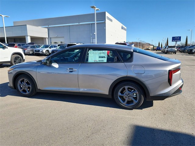 New 2025 Kia K4 LXS image 6