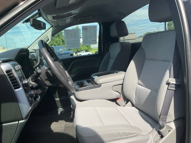 Used 2017 Chevrolet Silverado 1500 LT w/ LT Convenience Package AWD/4WD image 2