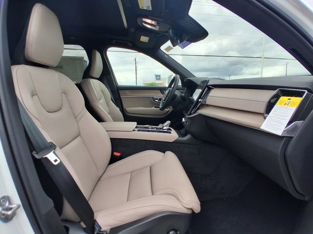 New 2026 Volvo XC90 T8 Ultra w/ Protection Package Premier AWD/4WD image 12
