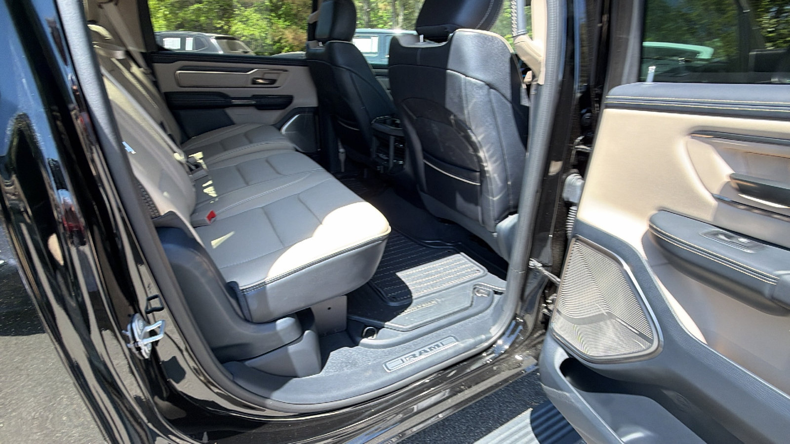 Used 2020 RAM 1500 Limited AWD/4WD image 22