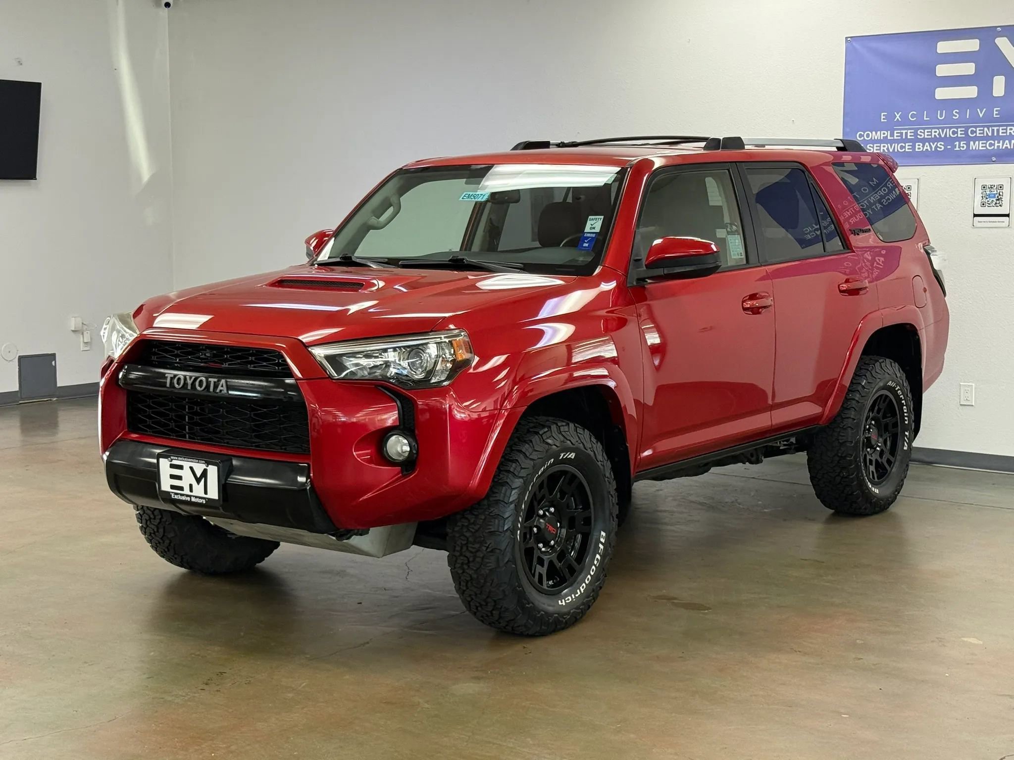 Used 2017 Toyota 4Runner TRD Pro AWD/4WD image 4