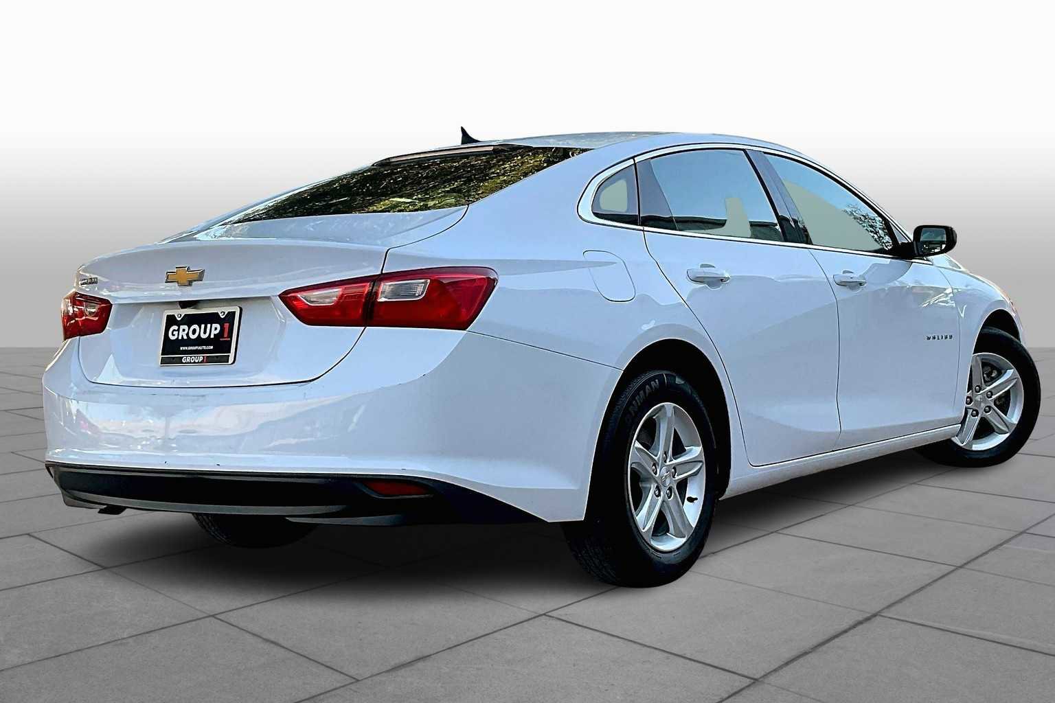 Used 2023 Chevrolet Malibu LS image 11