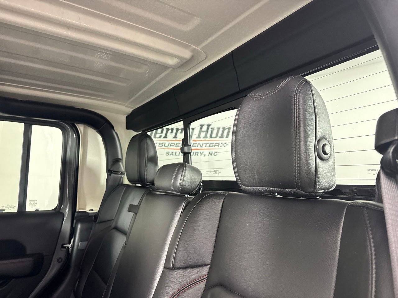 Used 2021 Jeep Gladiator Rubicon w/ Uconnect 4C Nav & Sound Group image 27