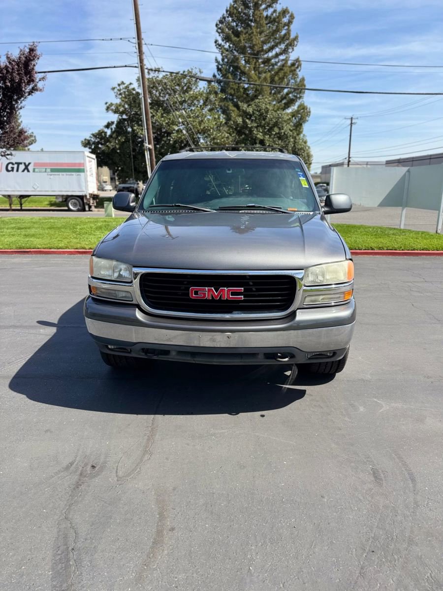 Used 2002 GMC Yukon SLE image 2