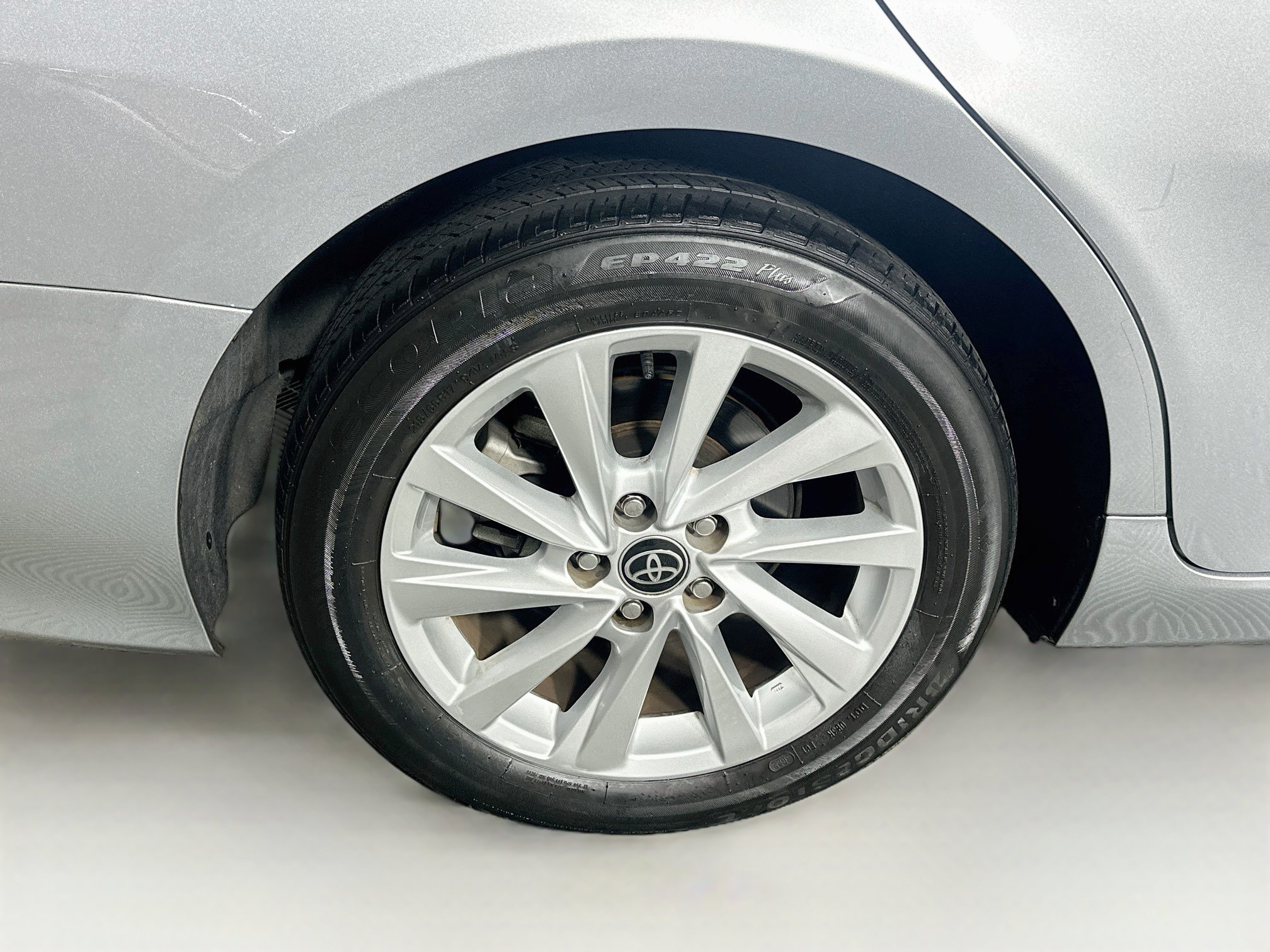 Used 2023 Toyota Camry LE FWD image 11