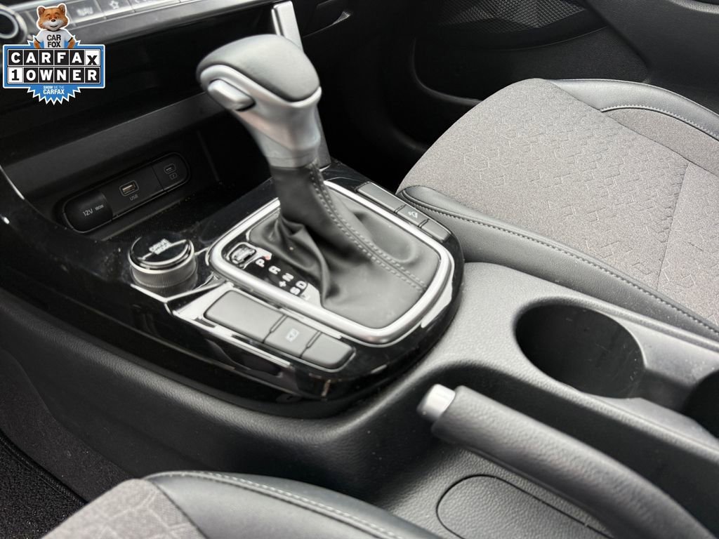 Certified 2025 Kia Seltos S FWD image 23
