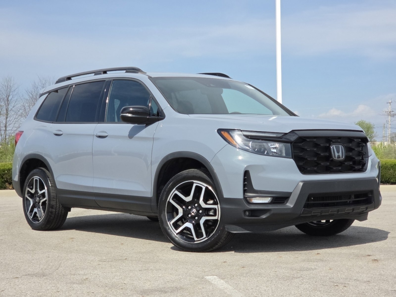 Used 2023 Honda Passport Elite image 2