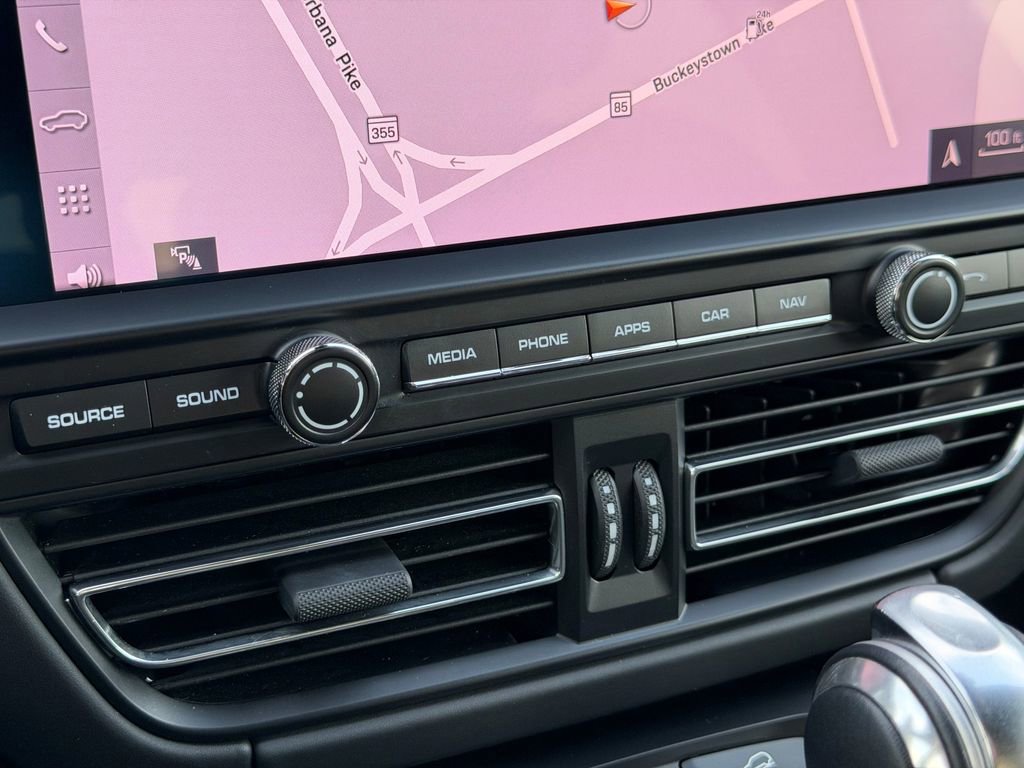 Used 2021 Porsche Macan GTS image 31