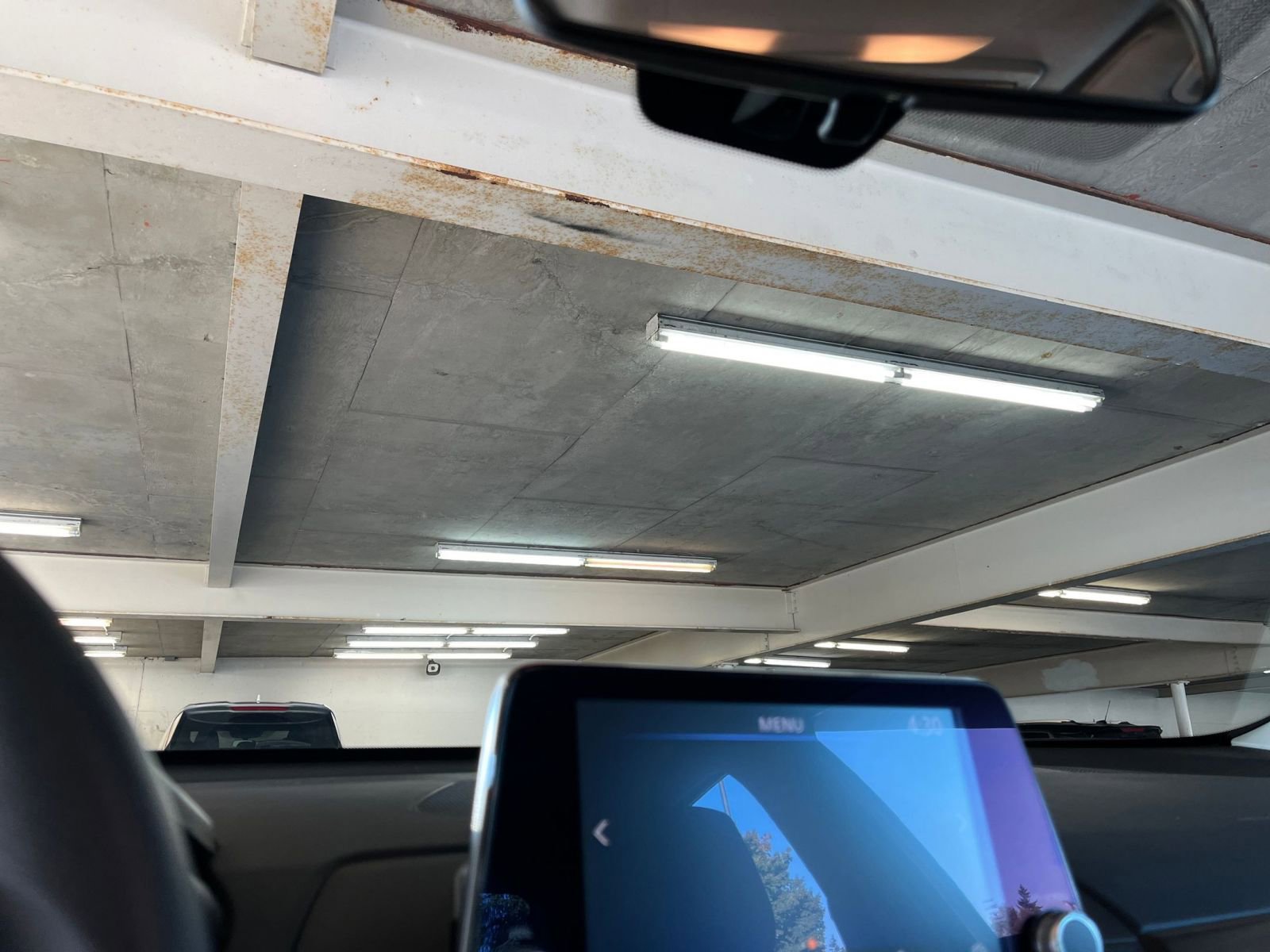 Used 2024 Nissan Altima 2.5 SV image 18