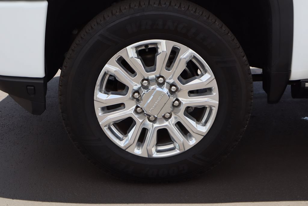 Certified 2022 GMC Sierra 3500 Denali w/ Technology Package AWD/4WD image 34
