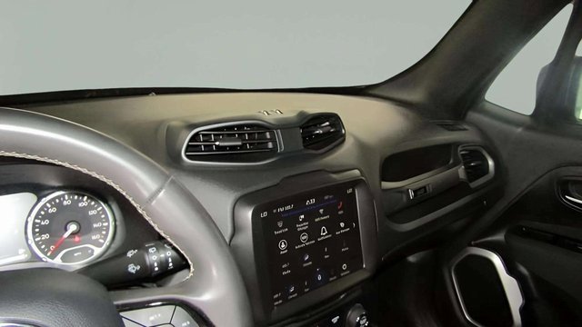 Used 2021 Jeep Renegade Latitude image 19