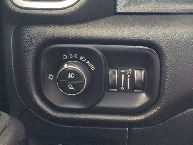 Used 2025 RAM 1500 Big Horn AWD/4WD image 24