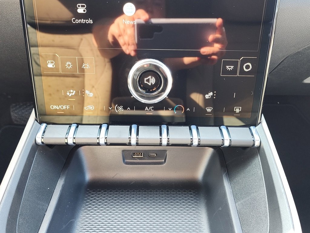 New 2026 GMC Terrain Elevation w/ Black Edition image 28