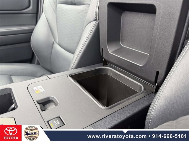 Used 2024 Toyota Land Cruiser image 25