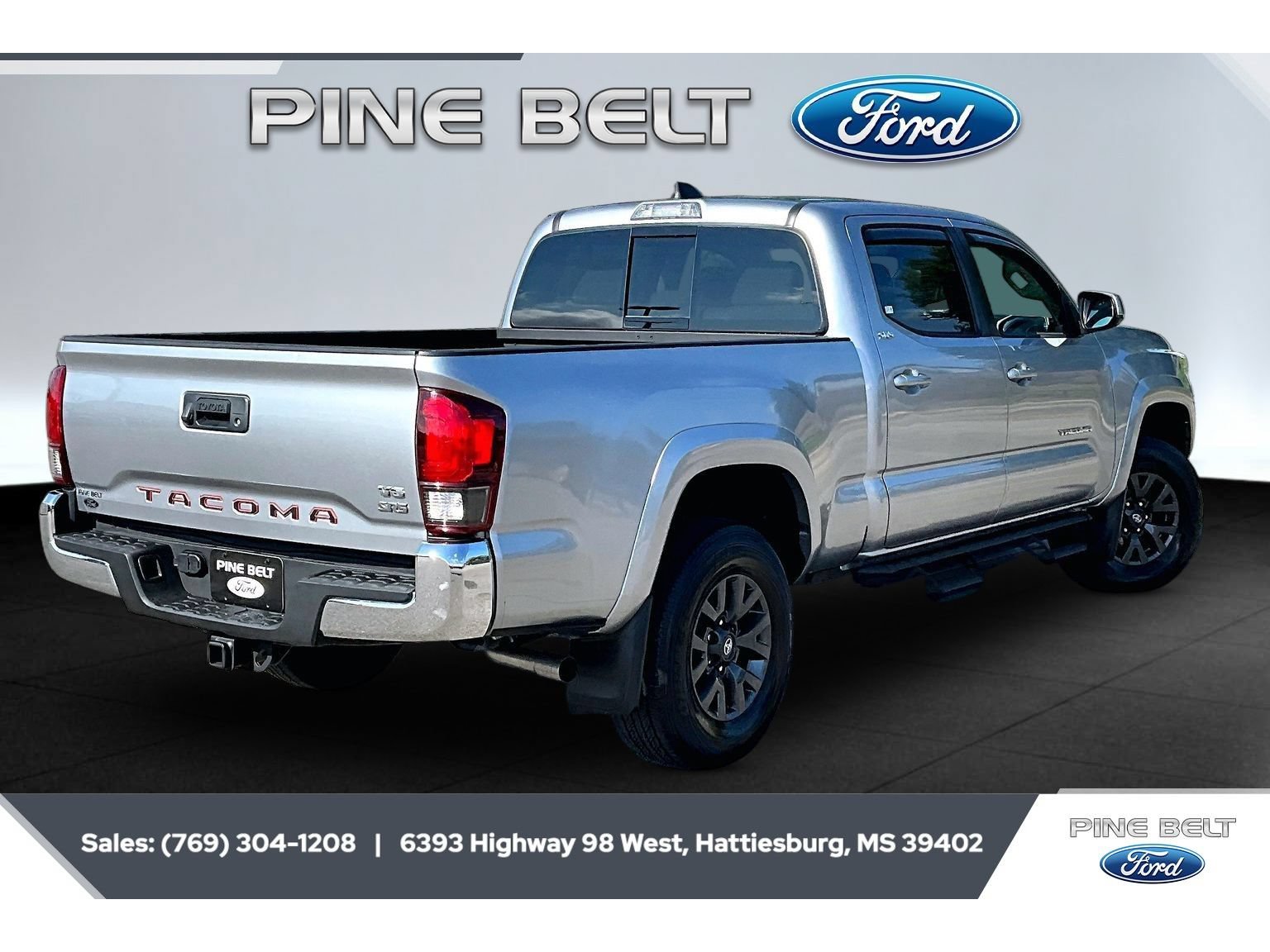 Used 2023 Toyota Tacoma SR5 RWD image 11
