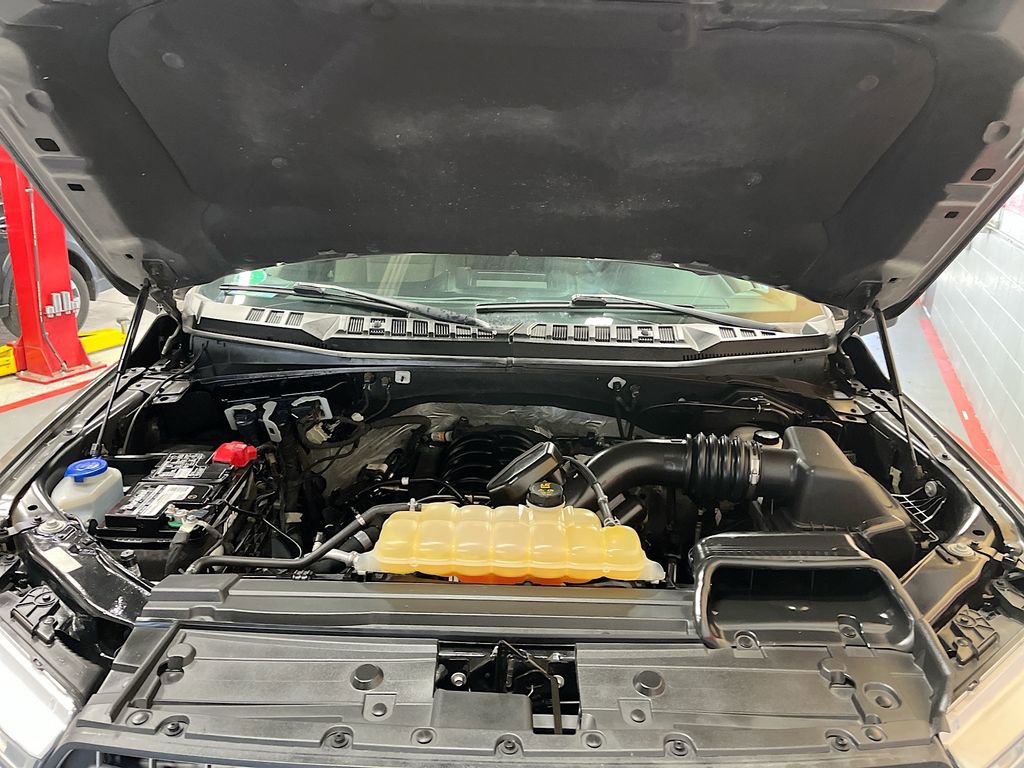 Used 2018 Ford F150 XLT w/ Equipment Group 302A Luxury image 28