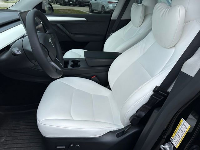 Used 2024 Tesla Model Y Performance AWD/4WD image 19