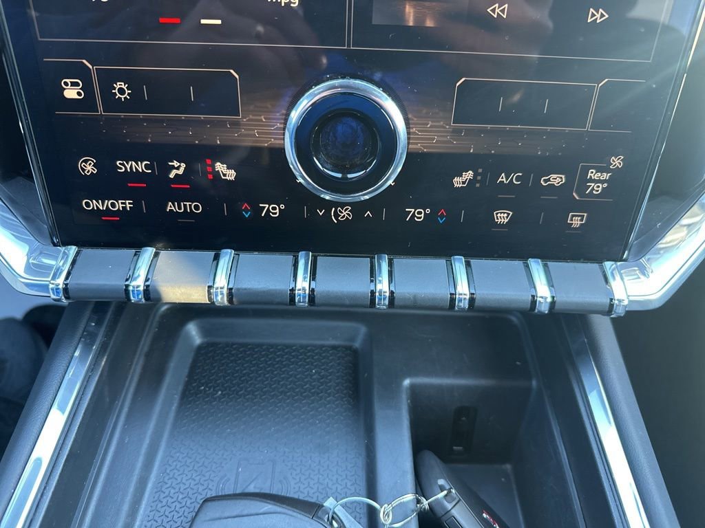 Used 2025 GMC Acadia Elevation image 32