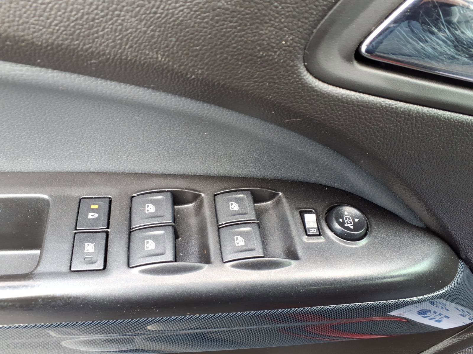 Used 2017 Chevrolet Colorado Z71 AWD/4WD image 14