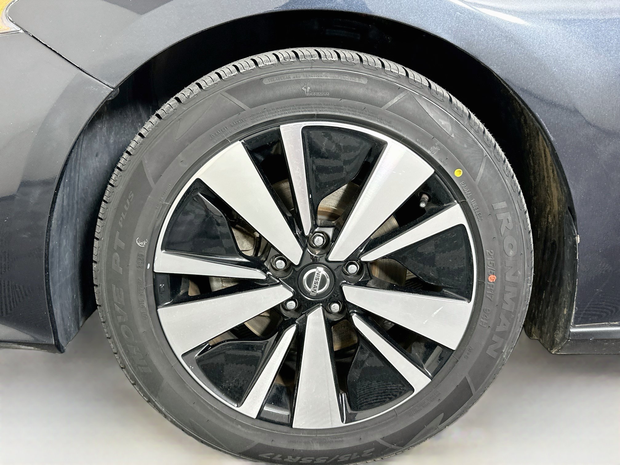Used 2022 Nissan Altima 2.5 SV FWD image 11