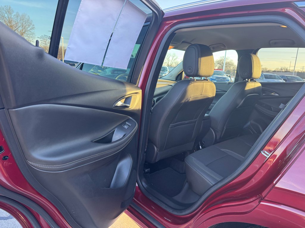 Used 2023 Buick Encore GX Select w/ Sport Touring Package image 21