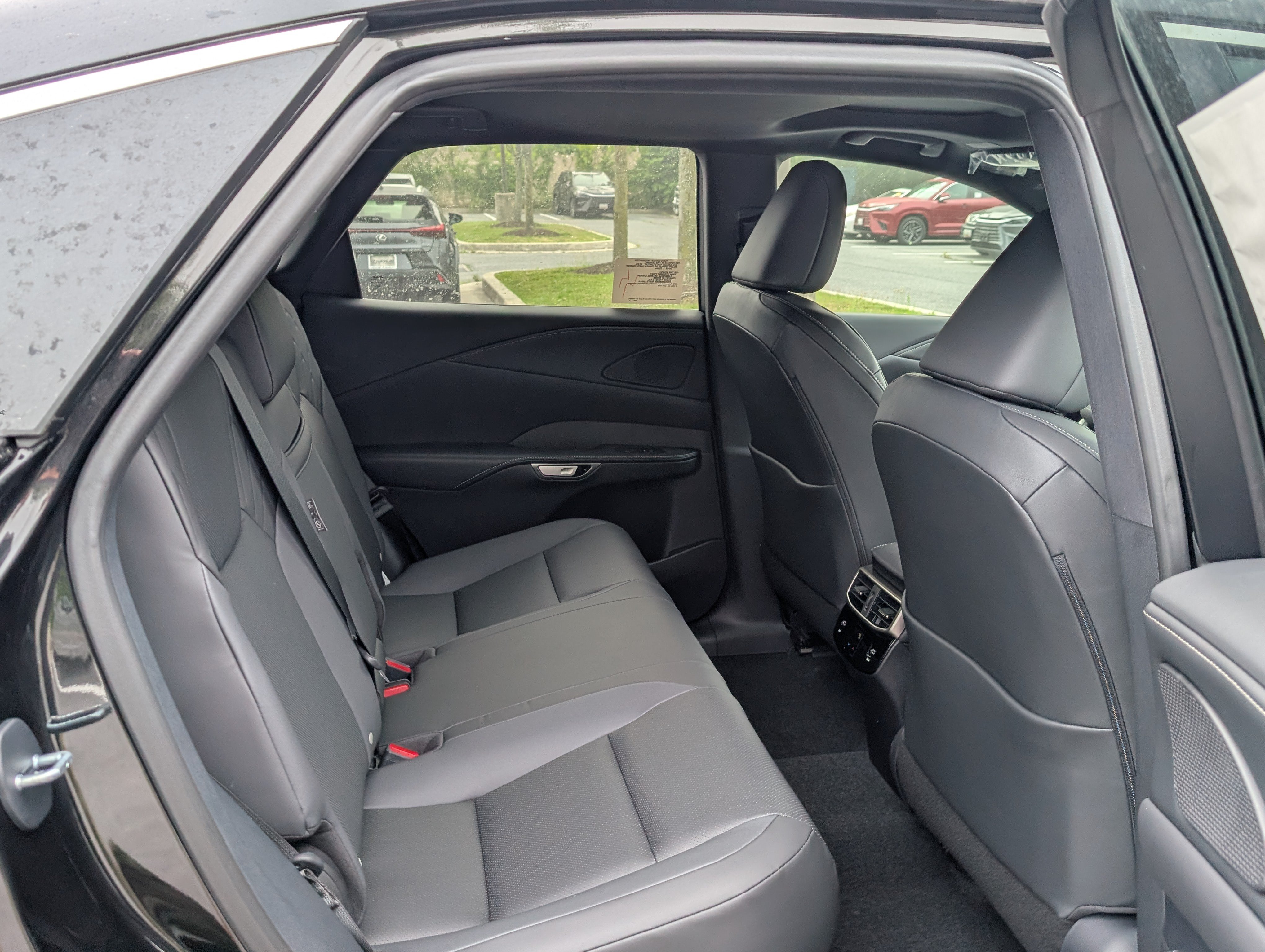 New 2026 Lexus RX 350h AWD/4WD image 8