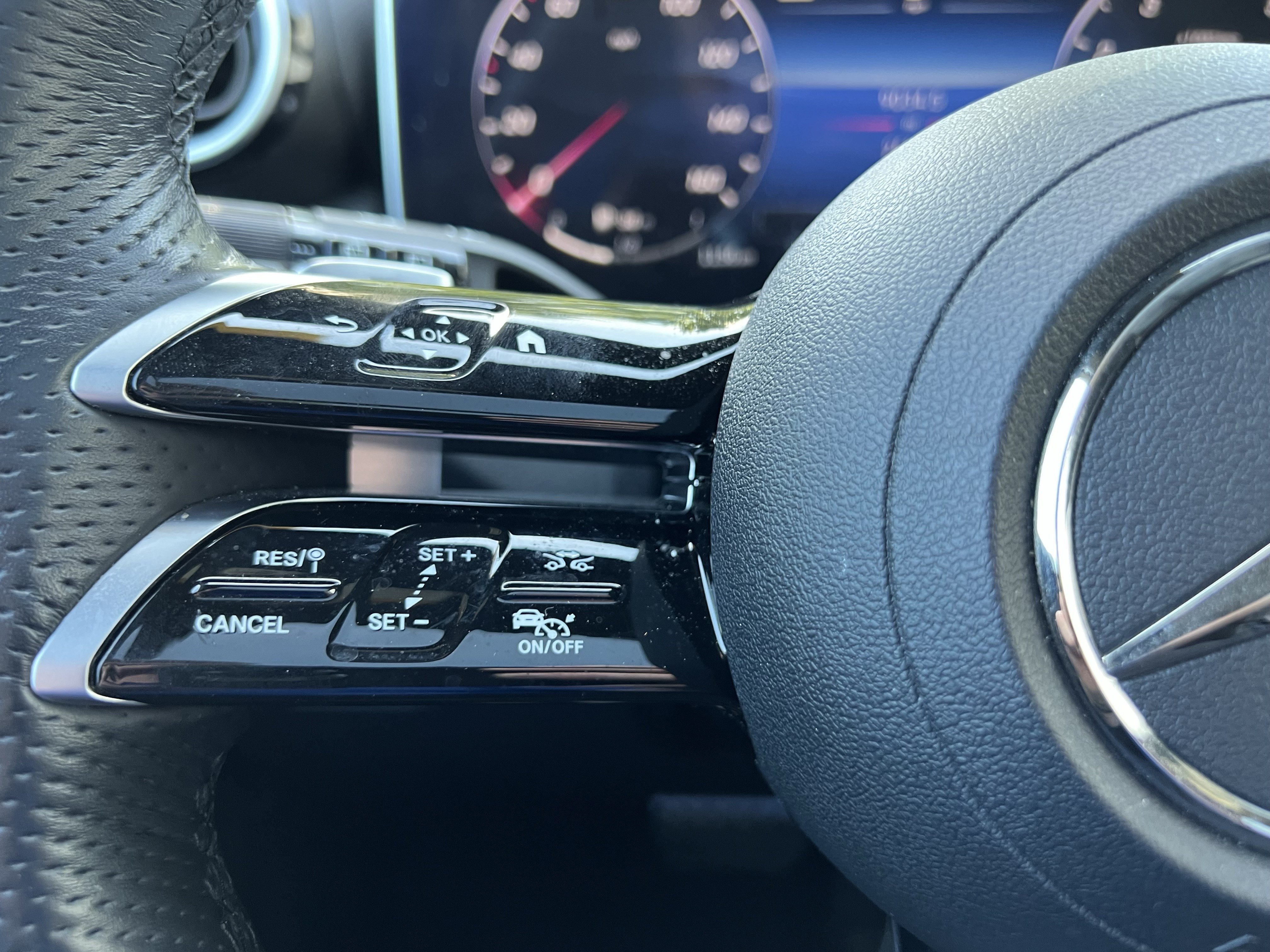 Used 2023 Mercedes-Benz GLC 300 4MATIC w/ AMG Line image 19